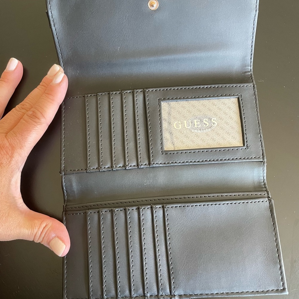 Women’s Wallet - Picture 6 of 6